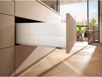 MERIVOBOX E BOXCAP TIP-ON BLUMOTION selyemfehér fiókvasalat szettek