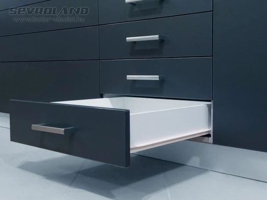 Blum Standard részleges kihúzású fiók